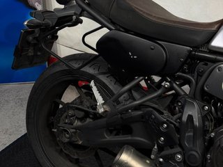 YAMAHA XSR700
