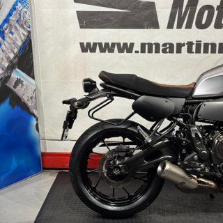 YAMAHA XSR700
