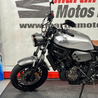 YAMAHA XSR700