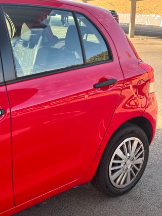 Toyota Yaris 1.0 (69CV) | Carplay + Cámara trasera
