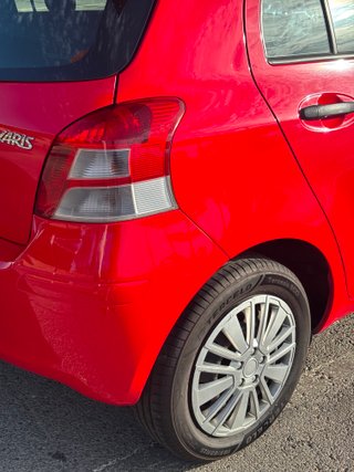 Toyota Yaris 1.0 (69CV) | Carplay + Cámara trasera