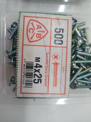 Tornillos M4x25 muebles cajones