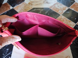 BOLSO CLUTCH CORAL NUEVO CON CORREA