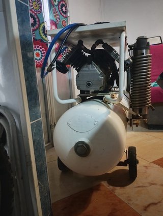 Compresor 100L con filtros