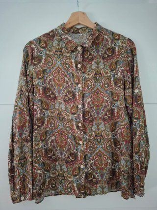 Blusa estampada paisley
