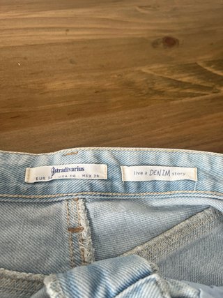 Shorts Stradivarius Tiro Alto Talla 28