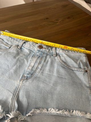 Shorts Stradivarius Tiro Alto Talla 28
