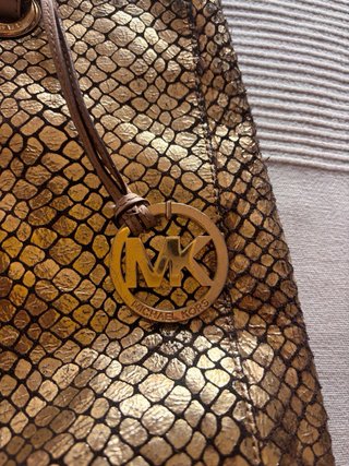 Bolso Michael Kors Dorado Gran Capacidad