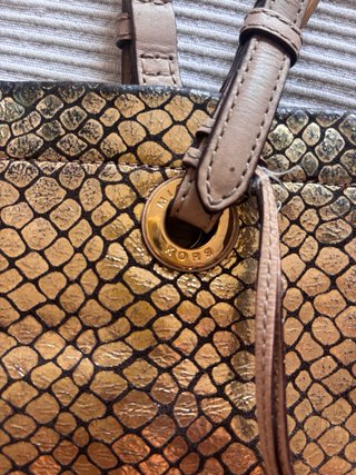 Bolso Michael Kors Dorado Gran Capacidad