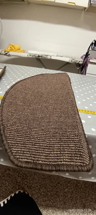 Tappeti per scale marroni e beige