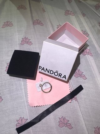 Anillo Pandora Corazón Diamante Blanco