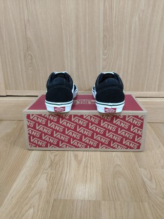 Vans Ward Zapatillas Negras y Blancas