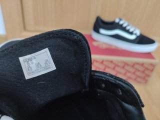 Vans Ward Zapatillas Negras y Blancas