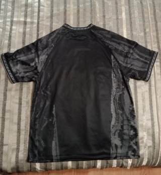 Camiseta GRMY Negra y Gris