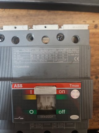 Interruptor ABB TMAX 200A