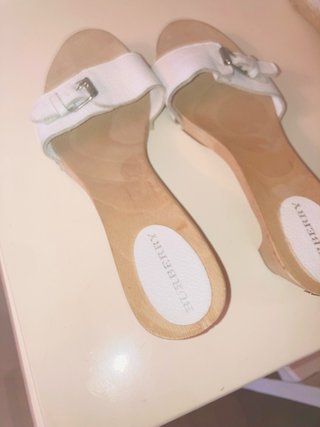 Sandalias Burberry Madera Piel Blancas