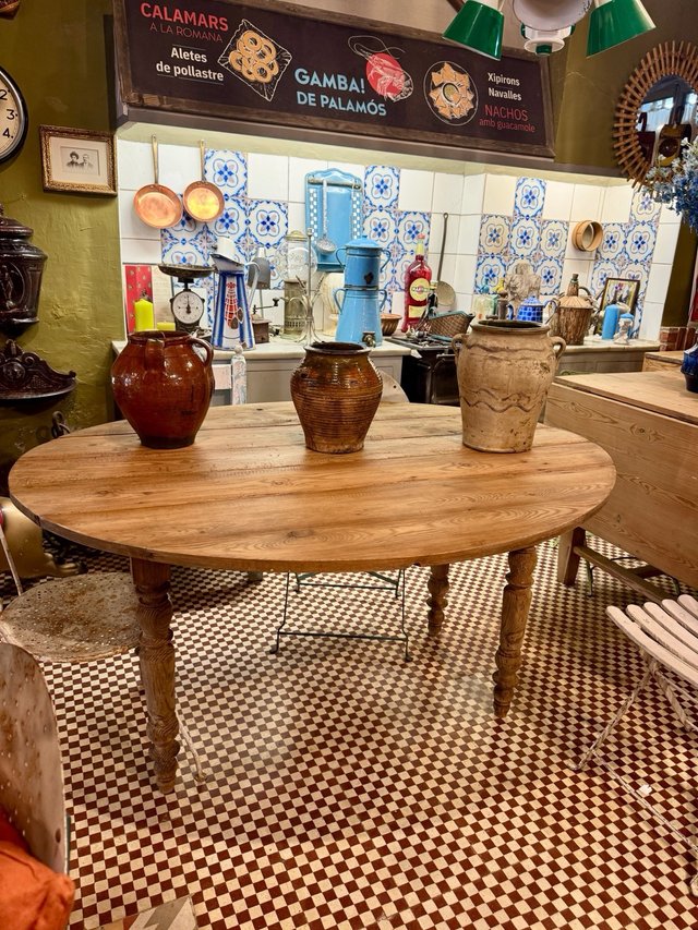 Mesa antigua ovalada francesa con alas