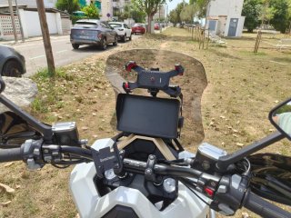 Zontes 368G Scooter Negra y Blanca