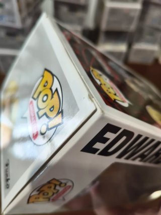 Funko Pop Edward Elric y Riza Hawkeye