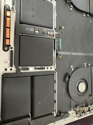 Ricambi per Macbook Pro 14 2442 M1