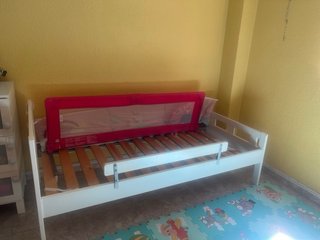 Cama infantil blanca IKEA