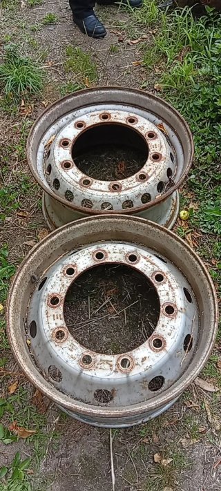Llantas de camión (2 unidades)