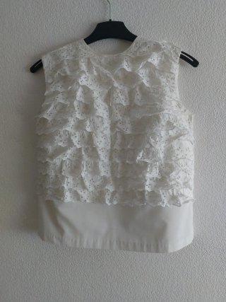 Blusa blanca con volantes tiras bordadas vintage