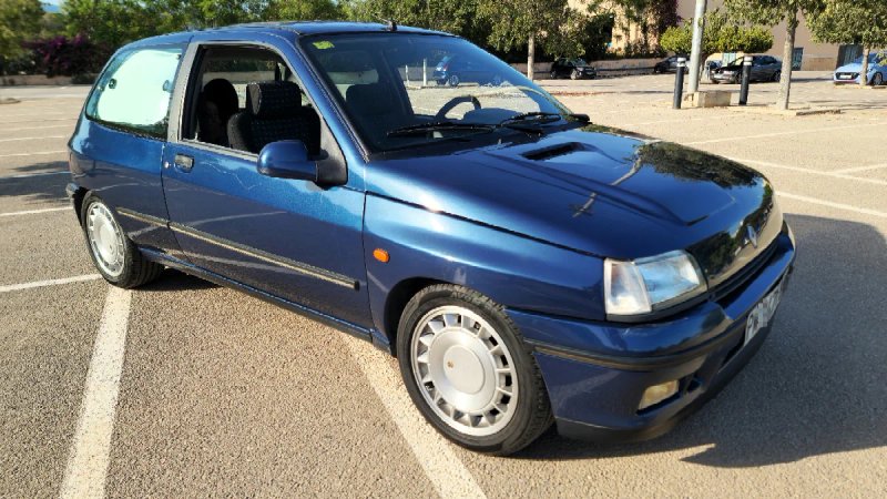 Renault Clio 1.8 16v 92 - foto 1
