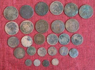 27 Monedas de Cobre Siglos XVIII y XIX