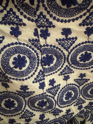 Shorts Zara bordados azul y blanco