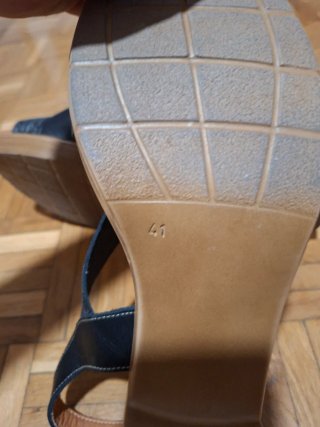 Sandalias de piel con tacon T41