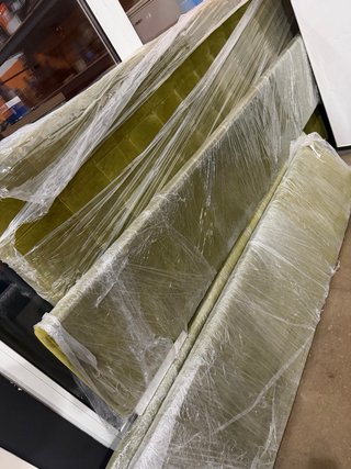Cama tapizada con cabecero 250x200