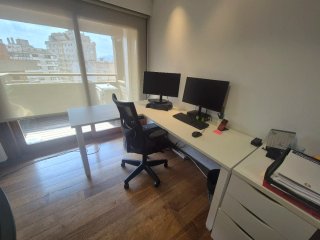 3 Mesas y sillas de oficina para 3 puestos