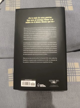 Línea de fuego. Arturo Pérez Reverte. Nuevo
