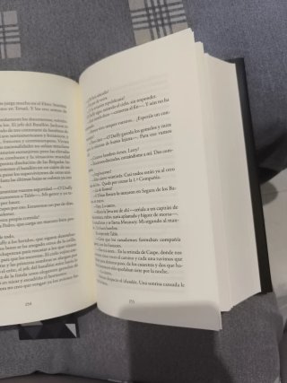 Línea de fuego. Arturo Pérez Reverte. Nuevo
