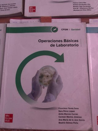 Libros 1° CFGM Farmacia y parafarmacia