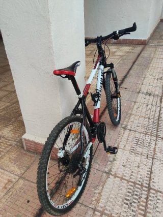 Bicicleta M - Ruedas 26x2 - Poco Uso