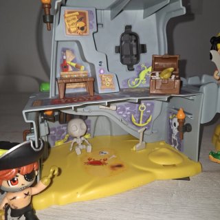 Pinypon Isla Pirata con Accesorios