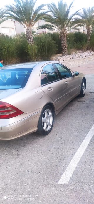 Mercedes-Benz C 220 2001