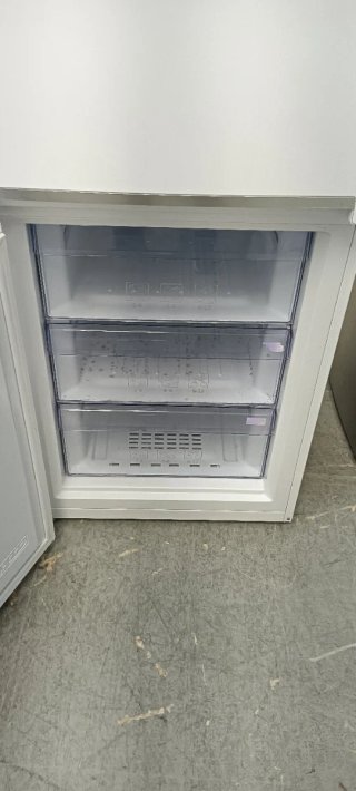 NEVERA COMBI BEKO NO FROST ENERGÍA A+