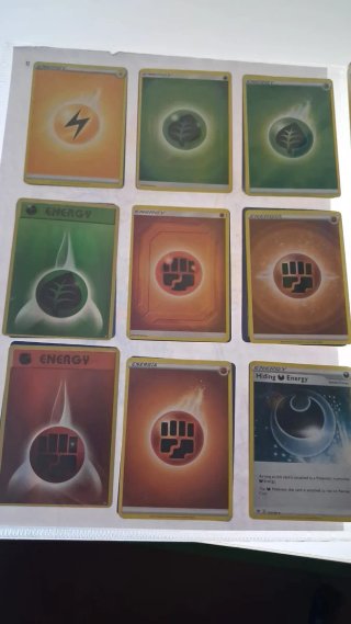 Cartas Pokémon + 3 Álbumes Total de cartas 1282