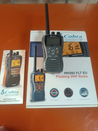 Emisora Cobra Marine HH350 VHF