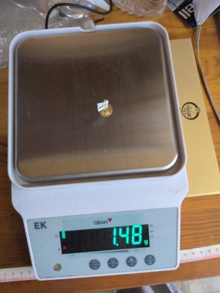 Medalla Macarena Oro 18k Pequeña