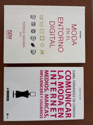 Lote de libros Comunicacion y Moda