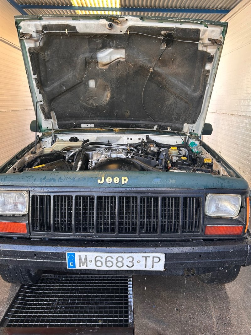 Jeep Cherokee 1996 - foto 1