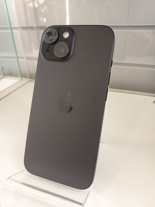 iPhone 15 Apple