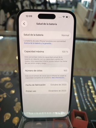 iPhone 15 Apple