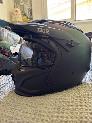Lote 3 cascos moto MT Helmets y Airoh