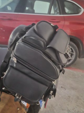 Baúl de viaje Saddlemen para moto custom