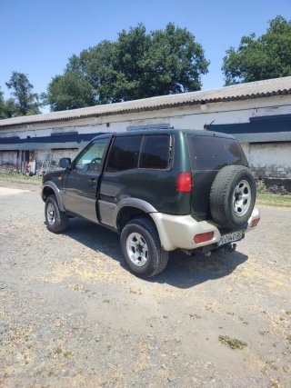 Nissan Terrano II 1998